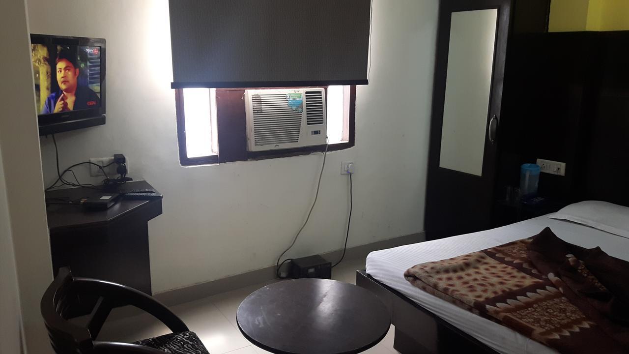 Hotel Shreeram Deluxe New Delhi Eksteriør bilde